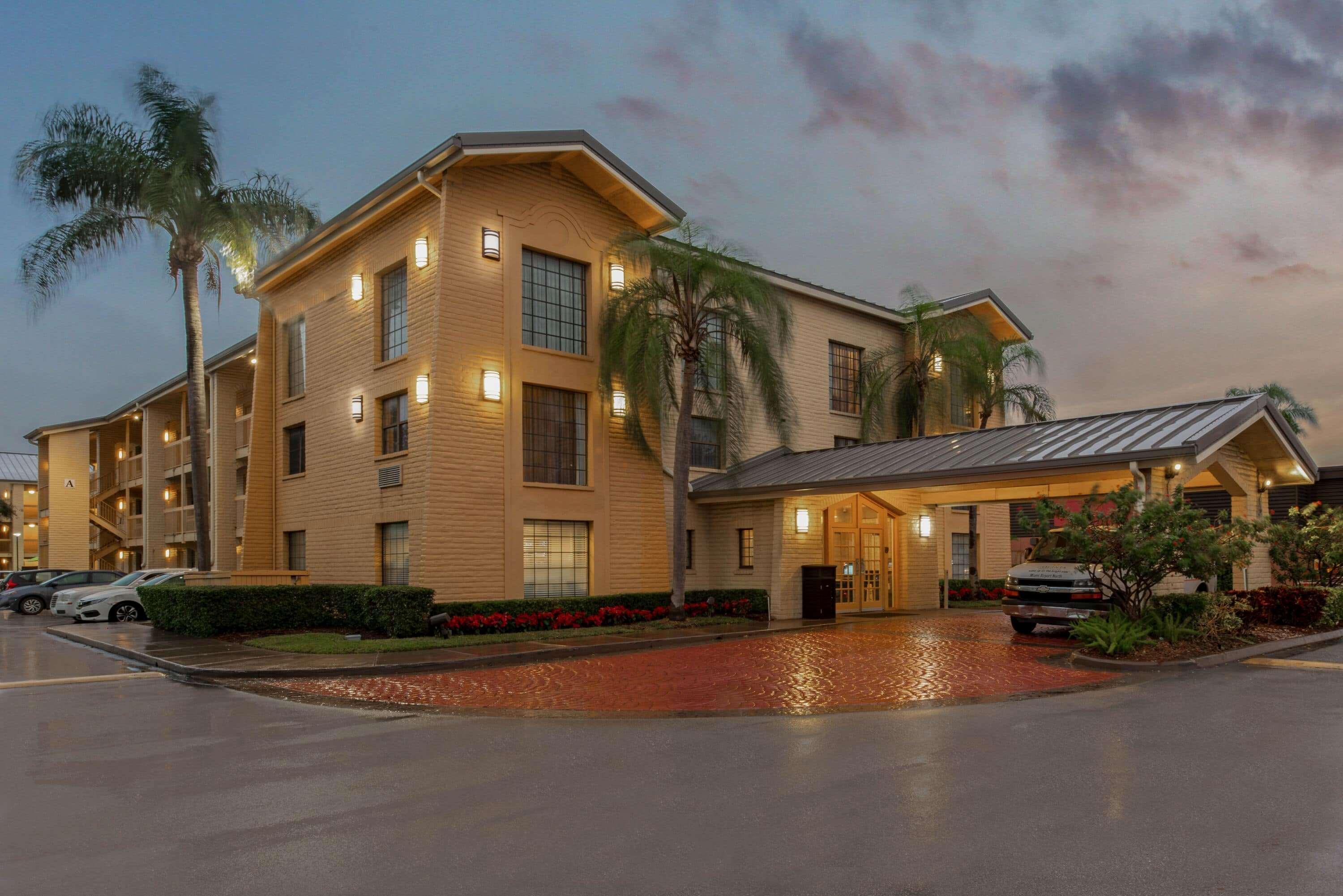La Quinta Inn By Wyndham Miami Airport North Miami Springs Exterior foto